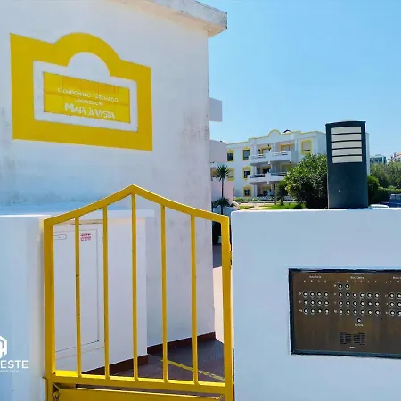 água à Vista - Apto Com 2 Quartos E Piscina Ericeira