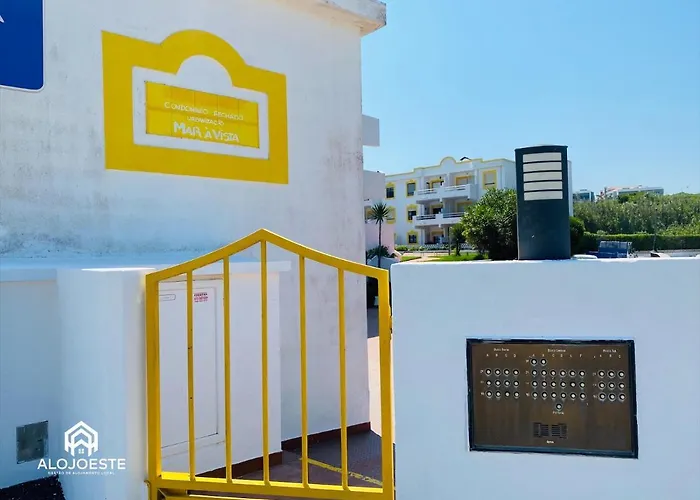 água à Vista - Apto Com 2 Quartos E Piscina Ericeira
