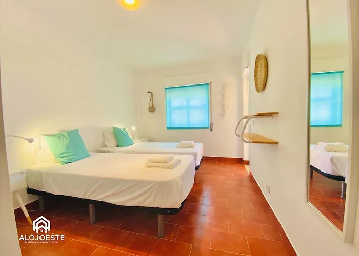 Apartamento água à Vista - Apto Com 2 Quartos E Piscina Ericeira